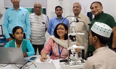 एडीके जैन आई हॉस्पिटल में लगा निःशुल्क नेत्र चिकित्सा शिविर