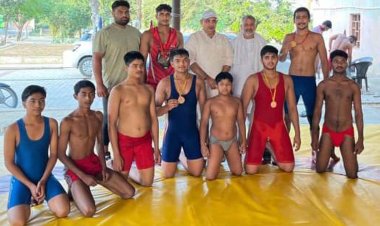 गोरखपुर से मेडल लेकर लौटे खेकड़ा के पहलवान