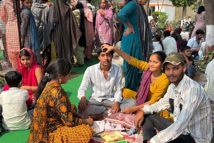 जिला जेल में भी बंदी भाइयों को बहनों ने किए टीके