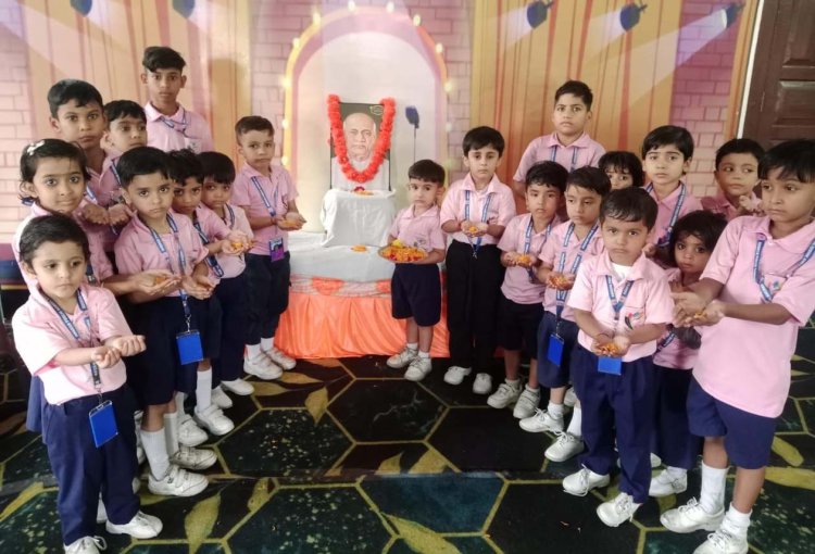 आदर्श पब्लिक स्कूल में मनाई गई सरदार वल्लभभाई पटेल की जयंती