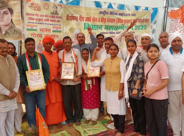 लेखिका मधु धामा शुक्रताल में सम्मानित