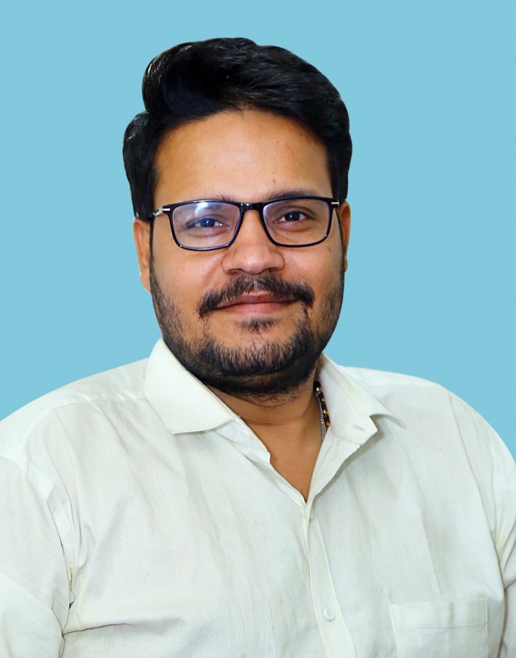 बी एल ओ घर घर जाकर करेंगे मतदाता सूची अपडेट : अपर जिलाधिकारी