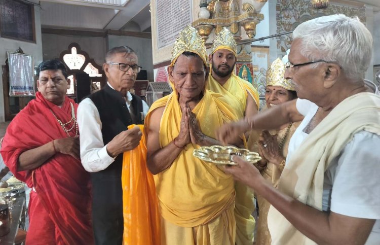 अष्टानिका पर्व पर पार्श्वनाथ अतिशय क्षेत्र बड़ागांव जैन मंदिर में हुआ विधान समापन