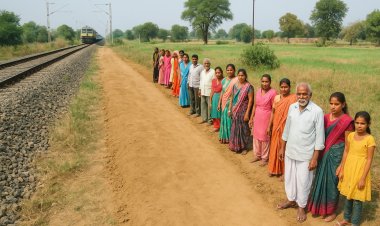 ट्रेन दुर्घटना से बचाने के लिए ग्रामीणों ने निजी खर्च से बनाया कच्चा रास्ता