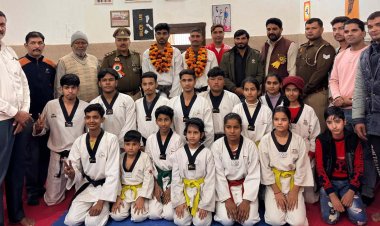 ताइक्वांडो खिलाडी के आर्मी में चयन पर सम्मान समारोह