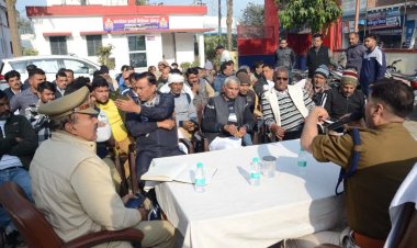 व्यापारी सुरक्षा प्रकोष्ठ के अंतर्गत खेकड़ा थाने में संवाद बैठक