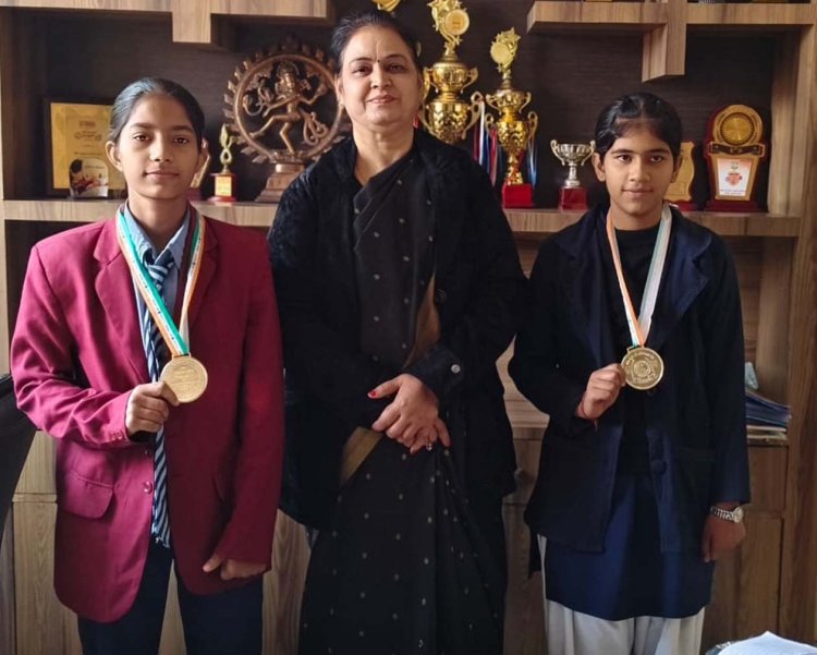तायक्वांडो में गुरूकुल की रिया और श्रृष्टि ने जीते मेडल