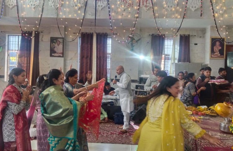 जैन भक्ति आराधना में भजनों की छटा बिखरी