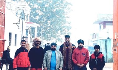 पुरा महादेव मंदिर तक निकाली पैदल शिव यात्रा, गूंजे हर-हर महादेव के जयकारे