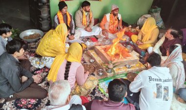 बसंत पंचमी पर घिटोरा में वैदिक यज्ञ का आयोजन, आहुति देकर मां सरस्वती की आराधना