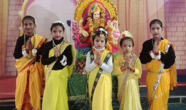 आदर्श पब्लिक स्कूल में श्रद्धा व उल्लास के साथ मनाई गई बसंत पंचमी