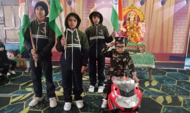 आदर्श पब्लिक स्कूल में नेताजी सुभाष चंद्र बोस की 129वीं जयंती धूमधाम से मनाई गई