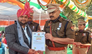 समाजसेवी अनुज कौशिक को जागरूक नागरिक सम्मान, कस्बे में खुशी की लहर