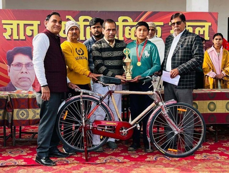 घिटोरा में गणित प्रतिभाओं का शानदार प्रदर्शन, नमन ने जीती साइकिल