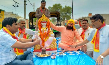 रामनवमी पर मुबारिकपुर में उमड़ा आस्था का सैलाब, भव्य परिक्रमा यात्रा के साथ हुई प्राण प्रतिष्ठा