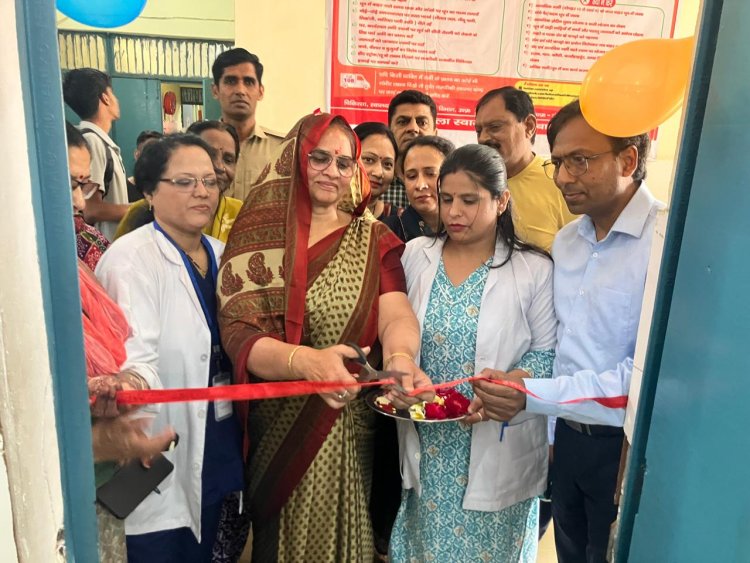खेकड़ा सीएचसी में सर्वाइकल कैंसर से बचाव हेतु टीकाकरण अभियान का आगाज़