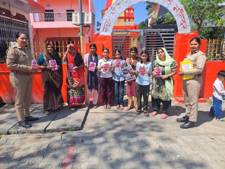 मिशन शक्ति-5 के तहत बहादुरगढ़ पुलिस का जागरूकता अभियान, मंदिरों में महिलाओं को दी सुरक्षा हेल्पलाइन की जानकारी
