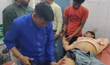कांटेदार तारों में फंसकर बाइक सवार गंभीर रूप से घायल, हालत नाजुक