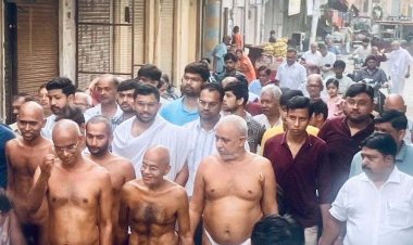 भक्ति और उल्लास के बीच बड़े जैन मंदिर पहुंचे आचार्य विनिश्चय सागर महाराज