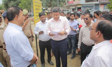 260 करोड़ की 250 बीघा सरकारी भूमि पर प्रशासन ने लिया कब्जा