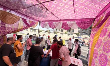 स्प्रिंग मीडोज क्रिकेट क्लब ने किया 1100 लीटर शीतल शरबत का वितरण