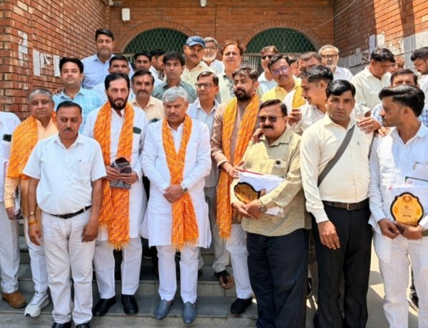 हिंदी पत्रकारिता के 200 वर्ष पूर्ण होने पर बड़ौत में भव्य आयोजन, प्रेस क्लब निर्माण की उठी मांग