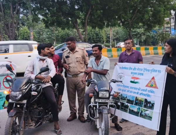 सेक्टर 79 और 116 पर सेवन एक्स वेलफेयर सोसायटी ने चलाया जागरूकता कार्यक्रम