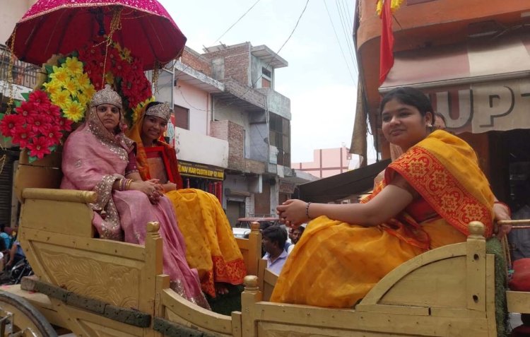 बैंड-बाजों के साथ निकली भव्य जिनवाणी शोभायात्रा, जयकारों से गूंजा खेकड़ा