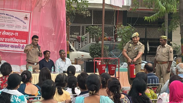 प्रताप विहार सेक्टर-11 में अग्नि सुरक्षा को लेकर मॉक ड्रिल, लोगों को सिखाए बचाव के गुर