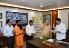 विजयनगर में वृहद पौधारोपण पर क्षेत्रवासियों ने नगर आयुक्त का किया सम्मान, पार्कों के सौंदर्यकरण को लेकर दिए सुझाव