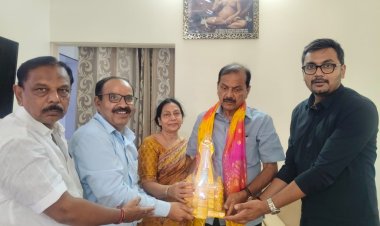 राज्यसभा सांसद राजेन्द्र जैन त्रिलोकतीर्थ की भव्यता देख हुए अभिभूत