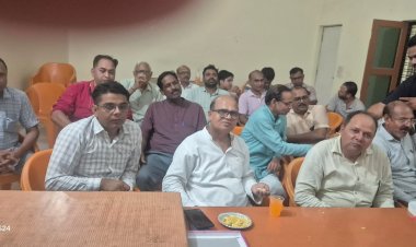वीर शिरोमणि पृथ्वीराज चौहान सेवा संस्थान की मासिक बैठक में संगठन विस्तार और सामाजिक सरोकारों पर मंथन