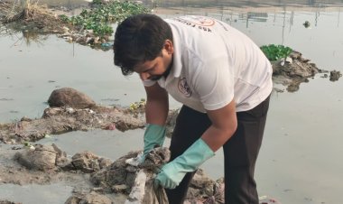 वाईएसएस फाउंडेशन ने कालिंदी कुंज में चलाया स्वच्छता अभियान