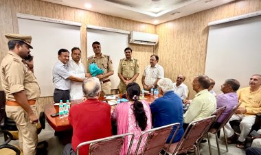 सेक्टर 56 में एसीपी ने की आरडब्ल्यूए के साथ मुलाकात