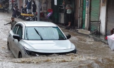 मूसलाधार बारिश ने खेकड़ा की रफ्तार थामी, बाजार से लेकर अंडरपास तक जलमग्न