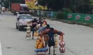 श्रद्धा सेवा की अनूठी मिसाल : हरिद्वार से कावड़ में दादी को लाया पोता