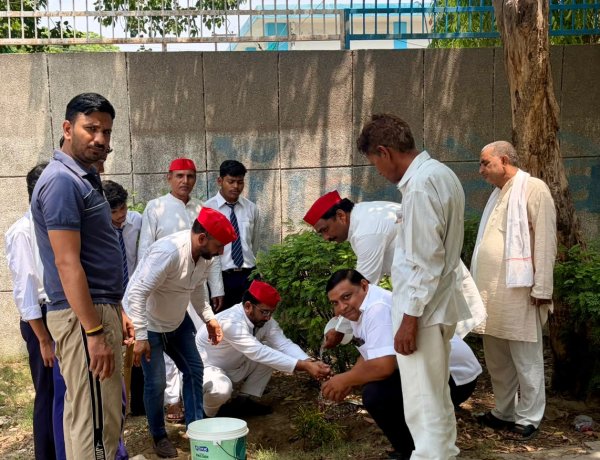 शहीद भगत सिंह पार्क में हुआ पौधारोपण कार्यक्रम