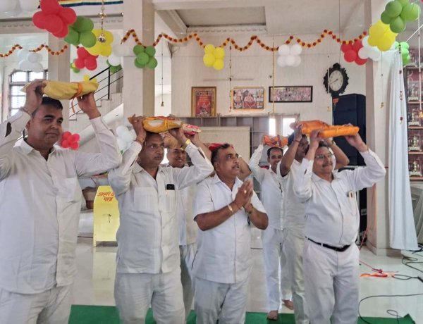 मंगल कलश स्थापना के साथ शुरू हुआ साधनामय वर्षायोग