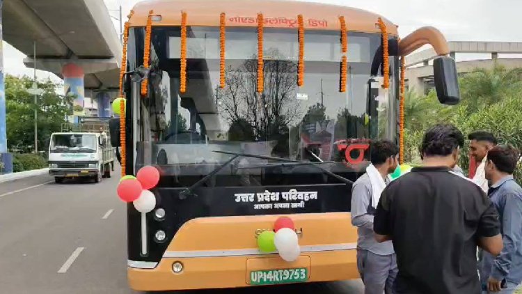 परी चौक तक चलने वाली डबल डेकर बसें अब जाएंगी एयरपोर्ट