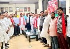 सपा कार्यकर्ताओं ने की एक बैठक