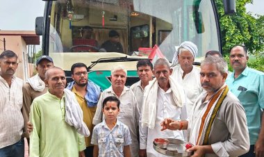 जाहरवीर के जयकारों के बीच बड़ागांव से राजस्थान रवाना हुआ श्रद्धालुओं का जत्था