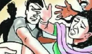 विधवा से अश्लील मांग का विरोध पड़ा भारी, घर में घुसकर मां-बेटे से मारपीट