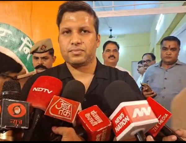 गाजियाबाद में कांवड़ यात्रा को लेकर प्रशासन हाई अलर्ट: 2000 कैमरों से निगरानी, 65 एंबुलेंस और 200 से अधिक बेड तैयार