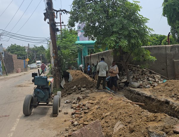 नाले के निर्माण को लेकर विवाद, स्थानीय लोगों ने बताया जलभराव से निजात का जरूरी कदम