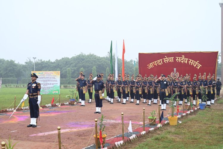 एनडीआरएफ गाजियाबाद में हर्षोल्लास से मनाया गया 80वां स्वतंत्रता दिवस कमांडेंट सुदेश कुमार ने किया ध्वजारोहण, शहीदों को दी श्रद्धांजलि