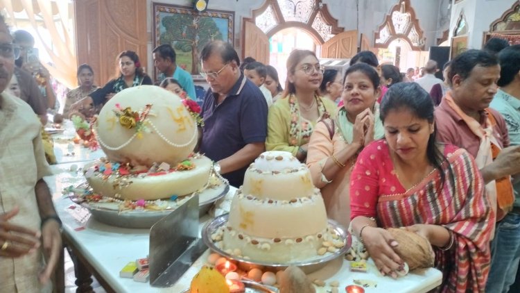 बड़ागांव में हर्षोल्लास से मना निर्वाण महोत्सव, भगवान पार्श्वनाथ को चढ़ाया निर्वाण लाडू