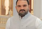 बेटी को परीक्षा दिलाने गए पिता के परिवार को विधायक ने दी एक लाख की सहायता