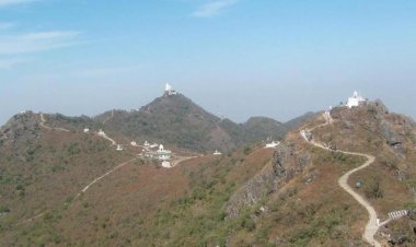 सम्मेद शिखर में अश्लील वीडियो, नशा करने और बाइक संचालन हो बंदः संजय जैन