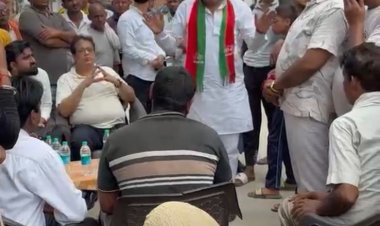 सपा कार्यकर्ताओं ने छिजारसी और चोटपुर निवासियों से मुलाकात