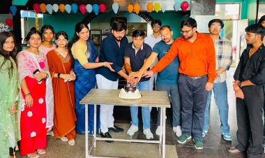 देव कृष्णा पब्लिक स्कूल में शिक्षक सम्मान समारोह का भव्य आयोजन, उत्कृष्ट शिक्षक पुरस्कृत